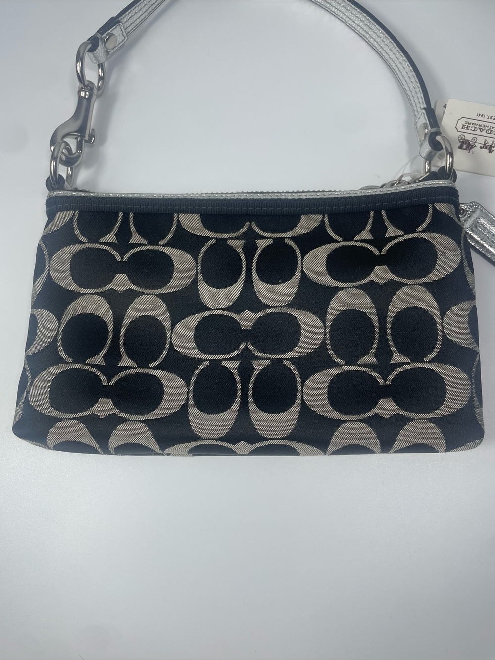 Coach Poppy Signature Large Wristlet NWT - Picture 5 of 14